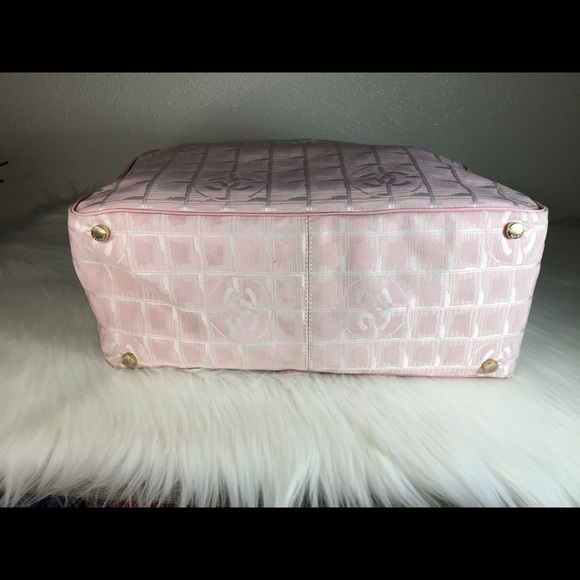 Chanel Pink Nylon Tote medium - Picture 3 of 16